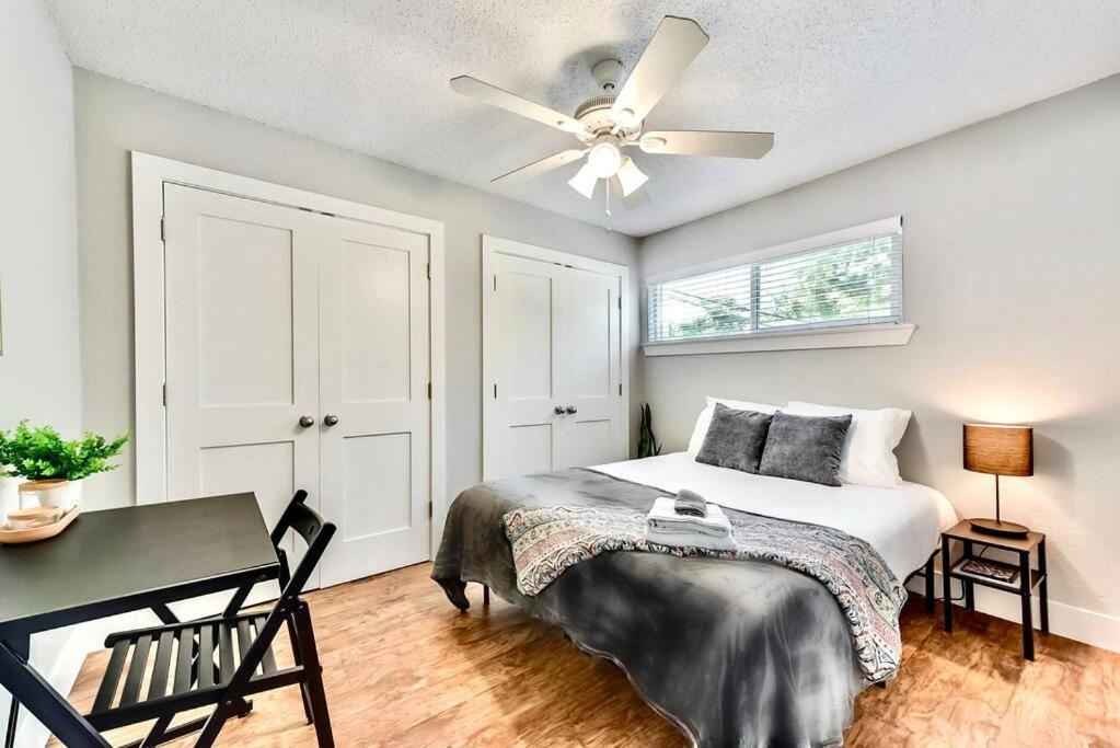 Bright And Cheerful Flat, Near Fair Park Apartamento Dallas Exterior foto