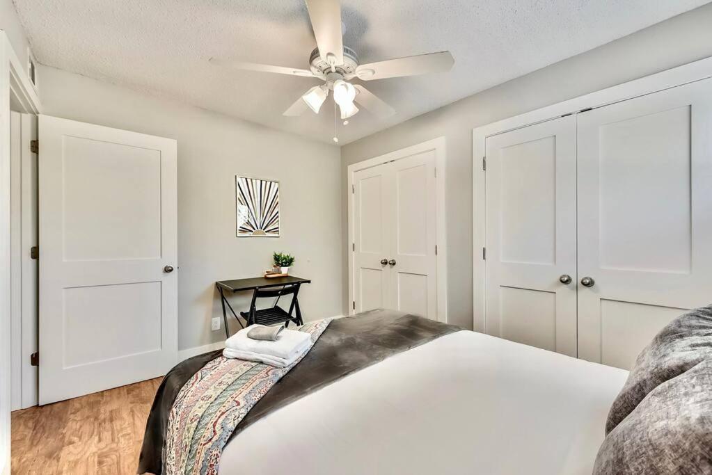 Bright And Cheerful Flat, Near Fair Park Apartamento Dallas Exterior foto