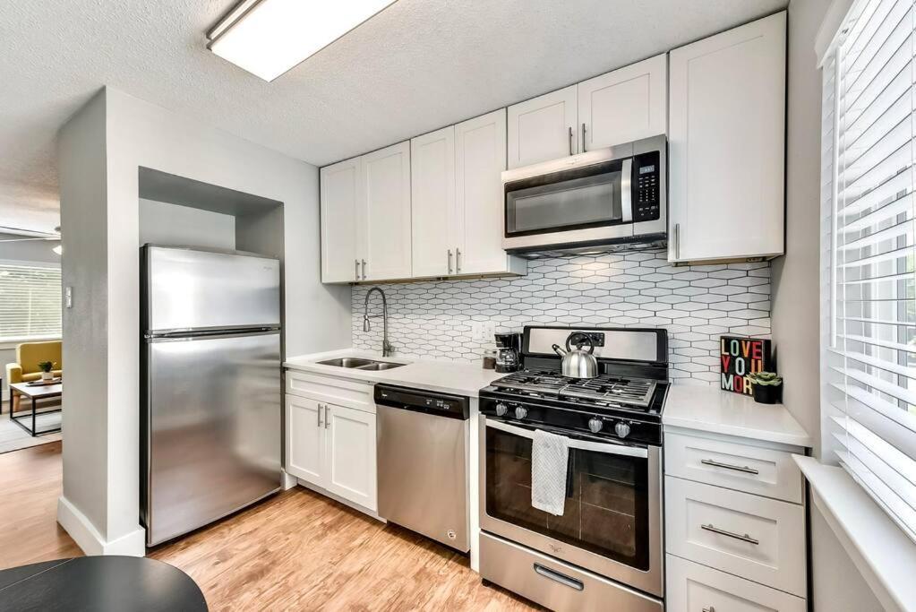 Bright And Cheerful Flat, Near Fair Park Apartamento Dallas Exterior foto
